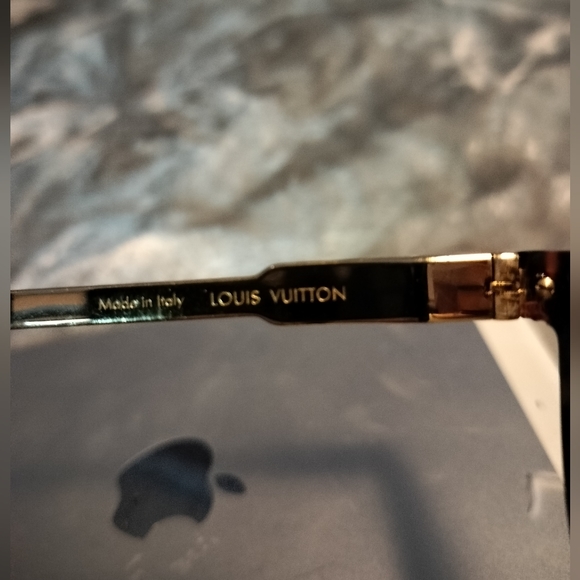 Louis Vuitton sunglasses - Picture 2 of 4